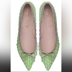 Pretty Ballerinas Green Flats with Woven Design size 37